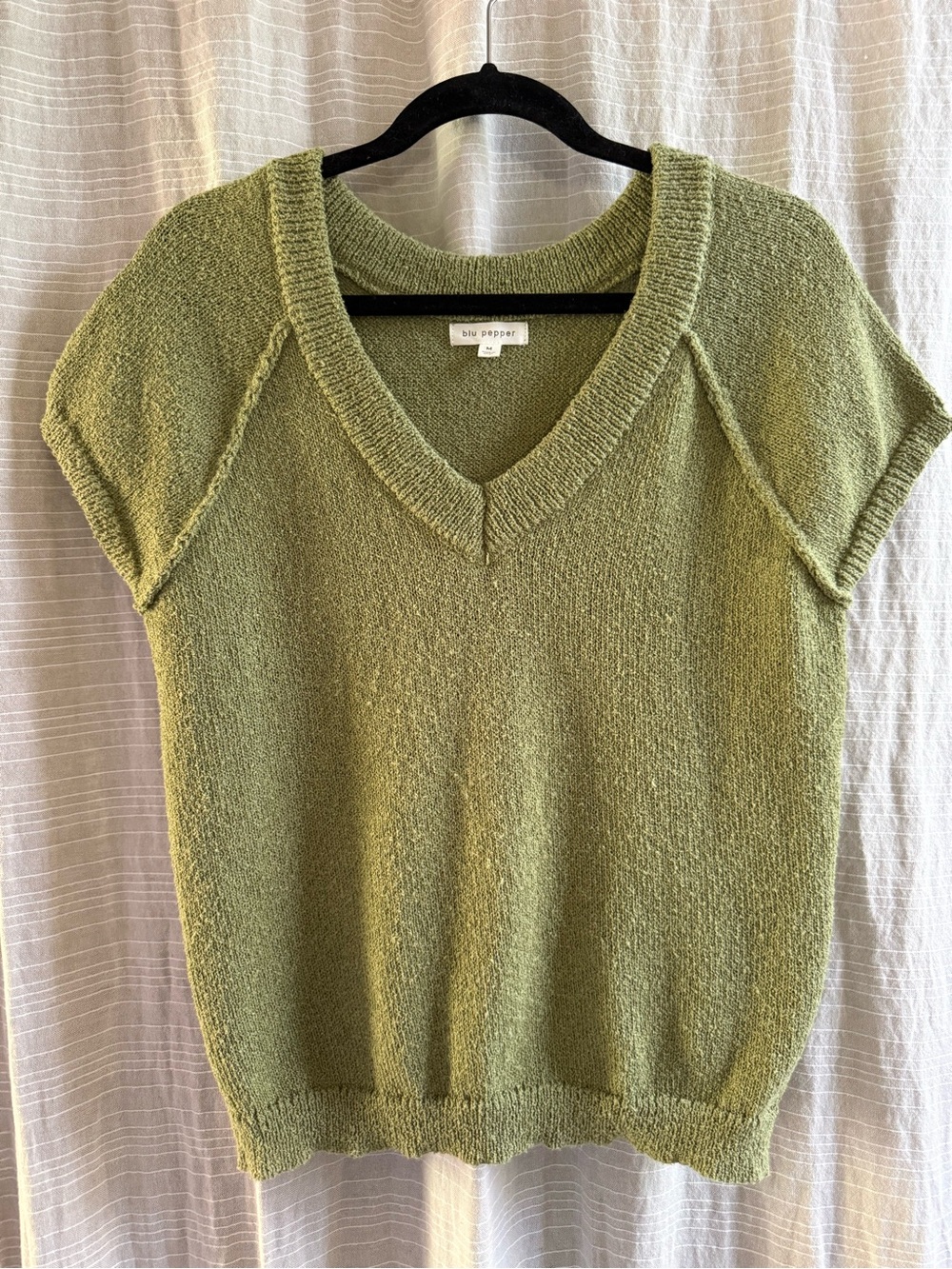 Blu Pepper Sage Green Textured Knit Short-Sleeve Sweater – Medium